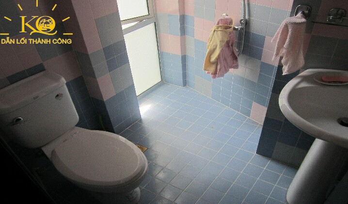 Phòng vệ sinh 