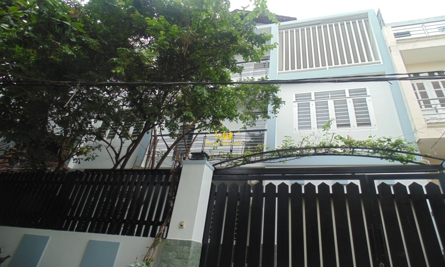 Nhà cho thuê quận 2 phường Thảo Điền diện tích 330m2, nội thất đẹp