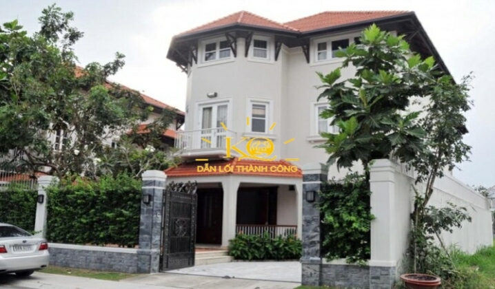 Nhà cho thuê quận 2 khu villa Mùa Xuân Thủ Thiêm diện tích 15x25m, nội thất đầy đủ.